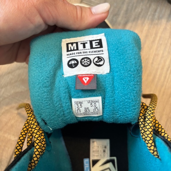 VANS - Ultrarange Exo RARE Pop Color - Picture 6 of 8